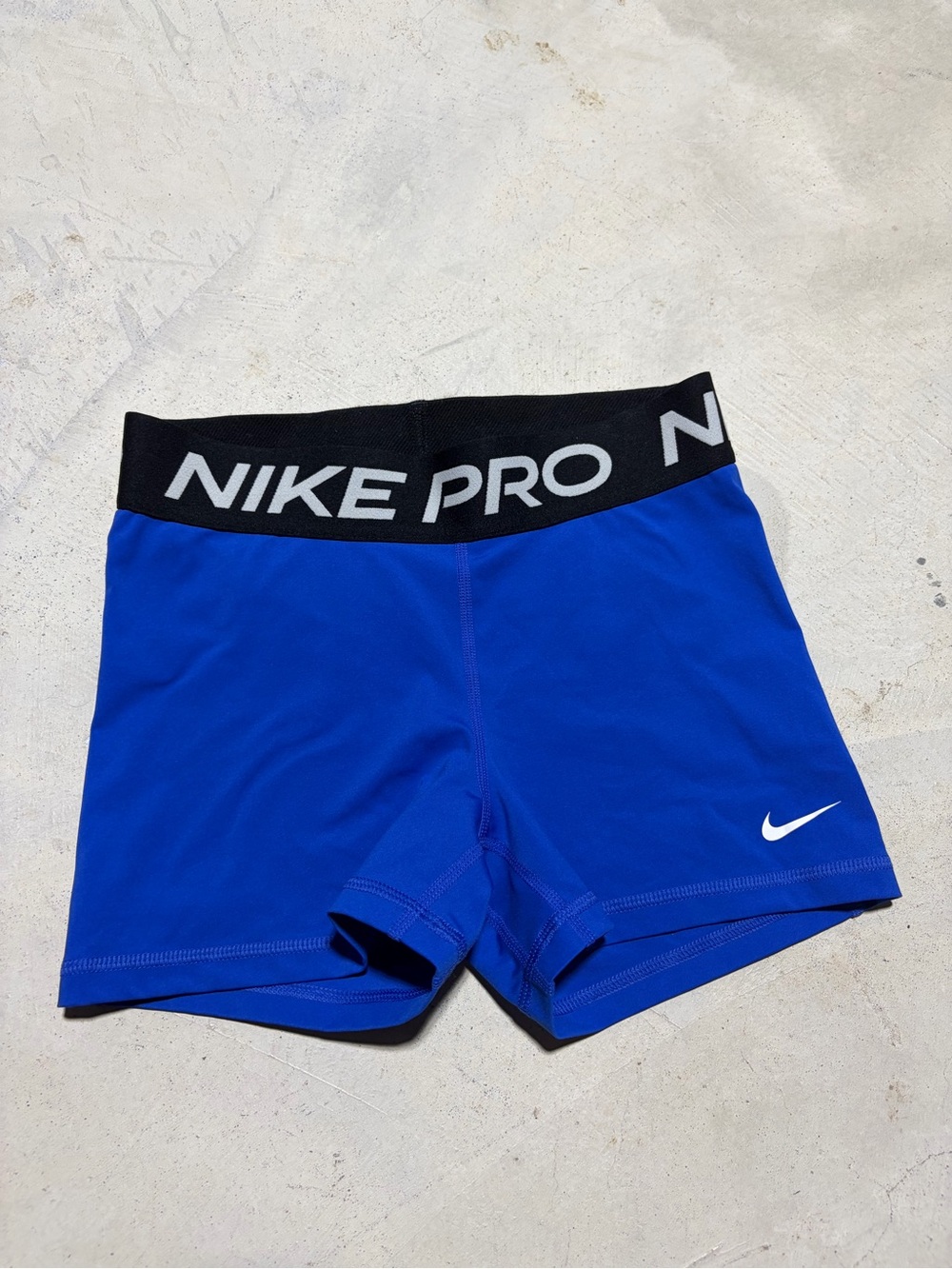 Nike Pro Women's Performance Shorts small